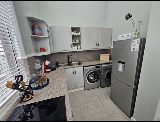 2 BEDROOM DUPLEX FOR SALE IN MOSSEL BAY CENTRAL